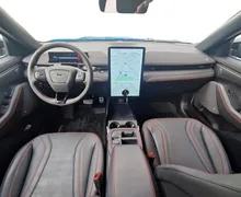 Zunanja slika - Ford Mustang - 4x4 Mach-E  88 kWh  Premium podaljšan doseg - 4 - Predogledna slika