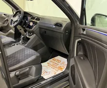 Notranja slika - VW Tiguan - 2.0 TDI-4X4-R-LINE-ACC-VIRTUAL-IQ-KAMERA-NAVI-F1.. - 12 - Predogledna slika