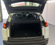 Notranja slika - Peugeot 3008 - 1.2 PureTech 130 Active Pack.KAMERA.NAVI.2023 - 6 - Predogledna slika