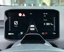 Notranja slika - KIA PV5 - 71.2 kWh baterija 120 kW 163 KS  Quantum - 12 - Predogledna slika