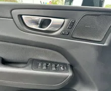 Notranja slika - Volvo XC60 - B4 D AWD Ultimate Dark Avt. - 13 - Predogledna slika