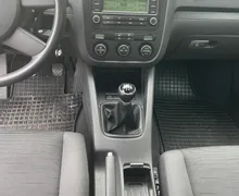 Notranja slika - VW Golf - 1.9 TDI Comfortline 77  105 - 10 - Predogledna slika