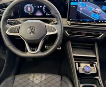 Zunanja slika - Volkswagen Tiguan - 4JOY 1.5 eTSI DSG-SLO-1.LASTNIK-BLACK STYLE - 7 - Predogledna slika