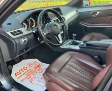 Notranja slika - Mercedes-Benz E-Razred - E 200-LED-ŠIBEDAH-NAVI-USNJE-GRETJE SED-PDC... - 9 - Predogledna slika
