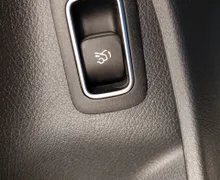 Notranja slika - Mercedes-Benz CLA-Razred - CLA 180-SLOV.VOZILO-ODLIČNO OHRANJEN-GARANCIJA - 12 - Predogledna slika