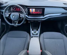 Notranja slika - Škoda Octavia - Combi 2.0 TDI Sportline DSG-Panorama-Vlečna klju - 9 - Predogledna slika