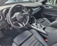 Zunanja slika - Alfa Romeo Giulia - 2.0 Turbo 280 Q4 Veloce - KOT NOVO - SAMO 9.022KM - 7 - Predogledna slika
