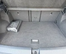Notranja slika - Volkswagen T-Roc - 1.5 TSI BMT R-Line-SLO-IQ Light-Mrtvi kot-Vzv.kam - 12 - Predogledna slika