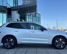 Zunanja slika - Volvo XC60 - B5  P  AWD Plus Dark 3 leta garancije + 3 servisi - 4 - Predogledna slika