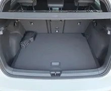 Notranja slika - Volkswagen Golf - 1.5 eTSI BMT 4Joy DSG... - 12 - Predogledna slika