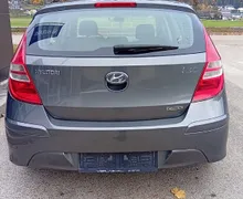 Zunanja slika - Hyundai i30 - 1.6 CRDi Style 1. LASTNIK - 5 - Predogledna slika