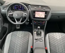 Notranja slika - Volkswagen Tiguan - 2.0 TDI SCR 4M. BMT DSG R-Line ... - 10 - Predogledna slika