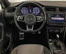 Notranja slika - Volkswagen Tiguan - 2.0TDI R-Line DSG 4motion|Panorama|ACC|Kamera|SLO| - 9 - Predogledna slika