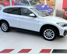 Zunanja slika - BMW serija X1: - 2.0d Sport Line LED PERLA ALU USNJE 1.LASTNIK - 3 - Predogledna slika