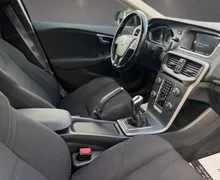 Notranja slika - Volvo V40 - D2 102g Powershift R-Design Kinetic... - 12 - Predogledna slika