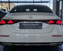 Zunanja slika - Mercedes-Benz E-Razred - 220d-AUT-MULTIBEAM-DISTRONIC-NAVI-MEMORY-PREMIUM - 5 - Predogledna slika