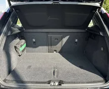 Notranja slika - Volvo XC40 - B4 P AWD Momentum Pro Avt. - 12 - Predogledna slika