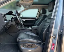 Notranja slika - Volkswagen Touareg - 4motion V6 TDI BMT Tiptronic-Panorama-Zračno-21C.. - 7 - Predogledna slika