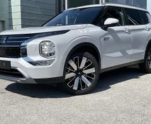 Zunanja slika - Mitsubishi Outlander - 2.4 PHEV Intense Auto - 2 - Predogledna slika