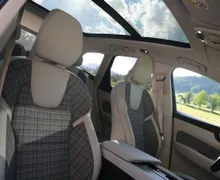 Notranja slika - Volvo XC60 - Volvo  D4 Business Avt., PANO., H/K., kljuka - 8 - Predogledna slika