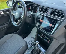 Notranja slika - Volkswagen Tiguan - 2.0 TDI SCR BMT -1 LASTNIK-ALU-LED-KAM-ODLIČEN - 10 - Predogledna slika