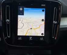 Notranja slika - Volvo XC40 - D3-AUT-145.000km-VIRTUAL-LIZING ZA TUJCE-FUL LED - 11 - Predogledna slika