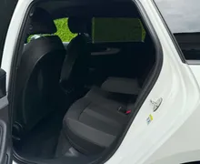 Notranja slika - Audi A4 Avant - 2.0 TDI-AUT-S LINE-VIRUTAL-MATRIX-LIZING ZA TUJC.. - 11 - Predogledna slika