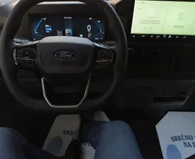 Zunanja slika - Ford E-Transit Custom - Kombi AWD TREND 160 kW 217 KM 71.4kWH - 10 - Predogledna slika