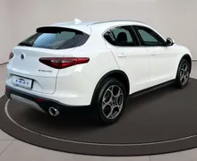 Zunanja slika - Alfa Romeo Stelvio - 2.2D Q4 190KM AVTOMATIK NAVI LED KAMERA 1.lastnik - 5 - Predogledna slika