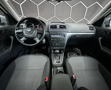 Notranja slika - Škoda Yeti - 1.2 TSI  DSG+PANORAMA+KLJUKA+TEMPOMAT+SLO.VOZILO.. - 11 - Predogledna slika