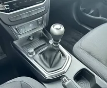 Notranja slika - SsangYong Tivoli - 1.5 T-GDi Fresh 2WD M T... - 19 - Predogledna slika