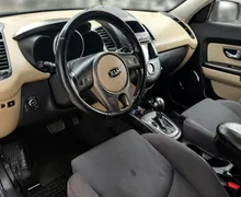Notranja slika - KIA Soul - 1.6 CRDi-Avt.SLOV.POREKLO-1 LASTNIK-KAMERA-M 2014 - 8 - Predogledna slika