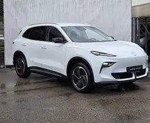 Zunanja slika - MG MGS5 EV - Luxury 64kWh + 7 let tovarniške garancije - 3 - Predogledna slika