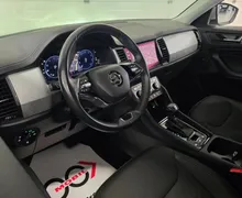Notranja slika - Škoda Kodiaq - 4x4 2.0 TDI Ambition Tour DSG - Matrix.virtual.ACC - 9 - Predogledna slika
