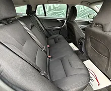 Zunanja slika - Volvo V60 - D3 Momentum Geartronic+110KW+BIXENON+NAVI+UGODNO - 11 - Predogledna slika