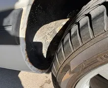 Slika poškodbe - Mitsubishi Colt - 1.3 GL - 22 - Predogledna slika
