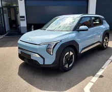 Zunanja slika - KIA EV3 - 58.3 kWh baterija. 150 kW  204 KM  SKAY - 1 - Predogledna slika