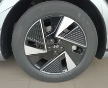 Zunanja slika - Hyundai Ioniq 5 - 168kW PREMIUM 84 kWh VOZILA V PRIHODU - 6 - Predogledna slika