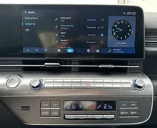 Notranja slika - Hyundai Kona - 1.6 GDI Hybrid Impression DCT - 16 - Predogledna slika