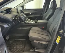 Notranja slika - Peugeot 3008 - 1.5 BlueHDi avt. Allure-FULL LED-KAMERA-ODLIČEN... - 8 - Predogledna slika