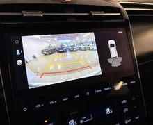 Notranja slika - Hyundai Tucson - 1.6 T-GDI Slovensko vozilo - Kamera - Garancija - 12 - Predogledna slika