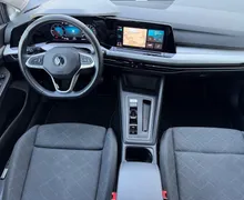 Notranja slika - Volkswagen Golf - 2.0 TDI BMT Life DSG-LED-ACC-PDC-Vzv.kamera-Masaža - 10 - Predogledna slika