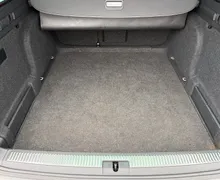 Notranja slika - Škoda Superb - Combi 2.0 TDI Sportline DSG-19 col-Matrix-Canton - 12 - Predogledna slika