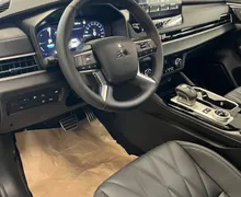 Zunanja slika - Mitsubishi Outlander - Black Edition PHEV 4WD 2.4  Avt. - NA ZALOGI - - 7 - Predogledna slika
