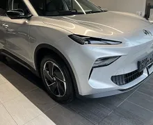 Zunanja slika - MG MGS5 EV - Luxury 64kW 7 let tovarniške garancije NA ZALOGI - 1 - Predogledna slika
