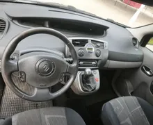 Notranja slika - Renault Scénic - 1,5 dCi Dynamique Confort - 19 - Predogledna slika