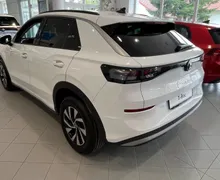 Zunanja slika - Volkswagen T-Roc - 1.5 eTSI Life DSG - 3 - Predogledna slika