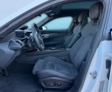 Notranja slika - Audi e-tron GT - Quattro-Zračno Vzmetenje Panorama-Matrix-Keyles - 7 - Predogledna slika