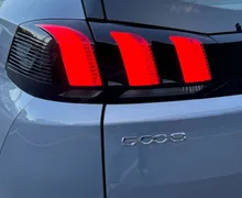 Zunanja slika - Peugeot 5008 - 1.2 PURETECH 130 ACTIVE PACK EAT8 LED-KAMERA-NAVI - 19 - Predogledna slika