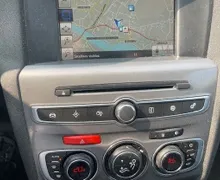 Zunanja slika - Citroën C4 - 1.2 PureTech 110 Feel.VELIK SERVIS.SAMO 103.000 KM - 3 - Predogledna slika